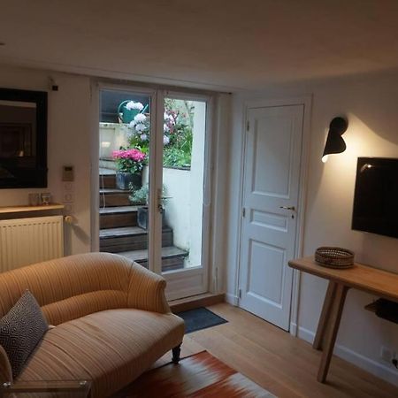 Ferienwohnung Le Calme A 2 Pas De Paris Levallois-Perret Exterior foto