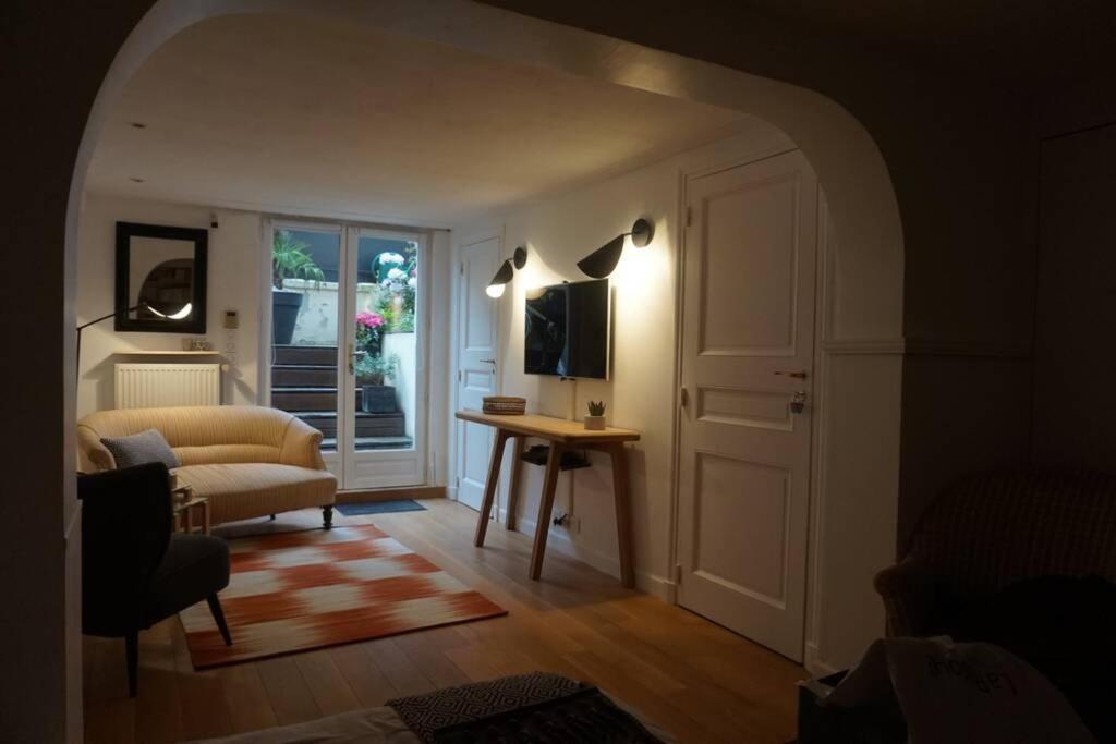 Ferienwohnung Le Calme A 2 Pas De Paris Levallois-Perret Exterior foto